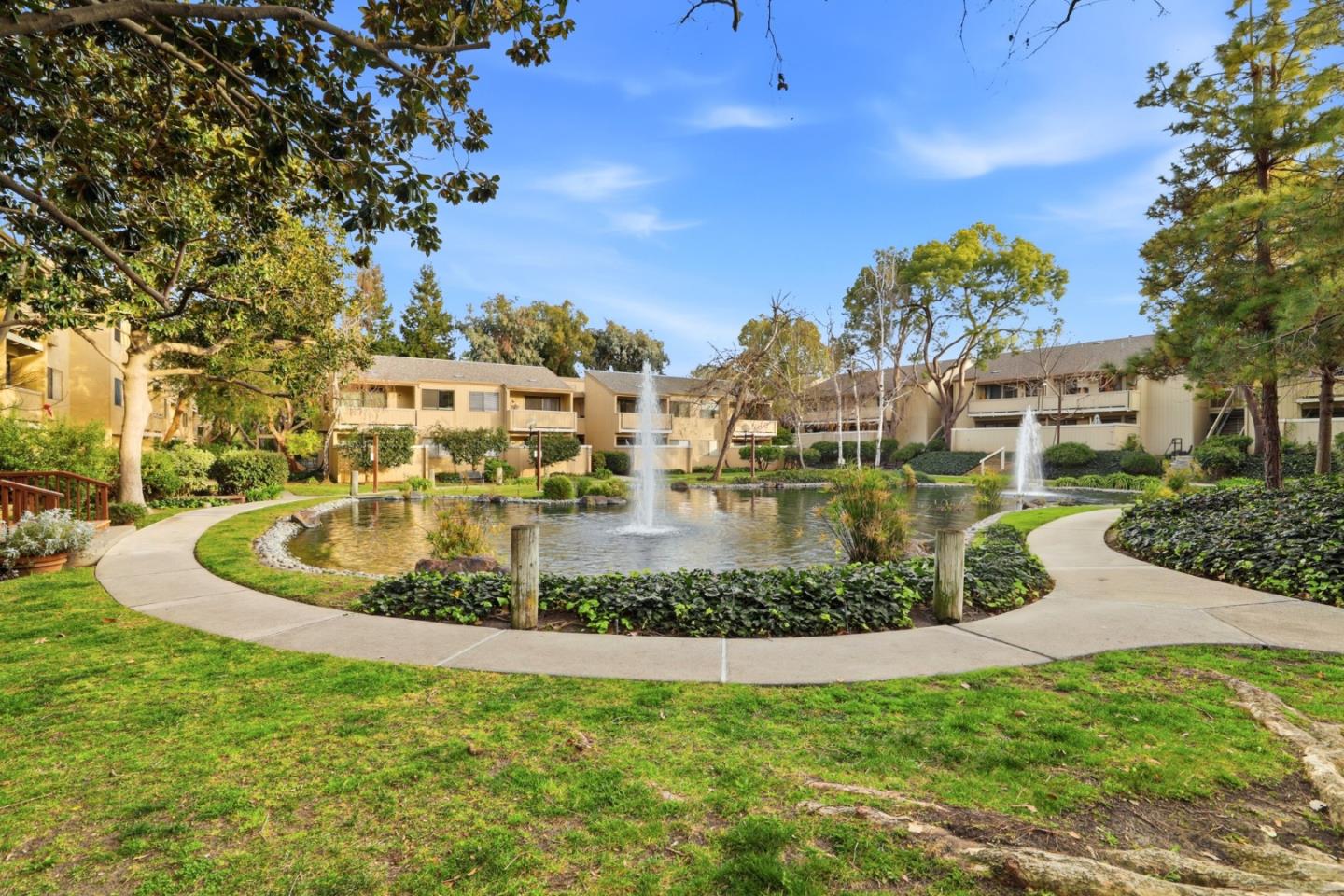 Detail Gallery Image 35 of 67 For 3027 Kaiser Dr #D,  Santa Clara,  CA 95051 - 3 Beds | 2/1 Baths