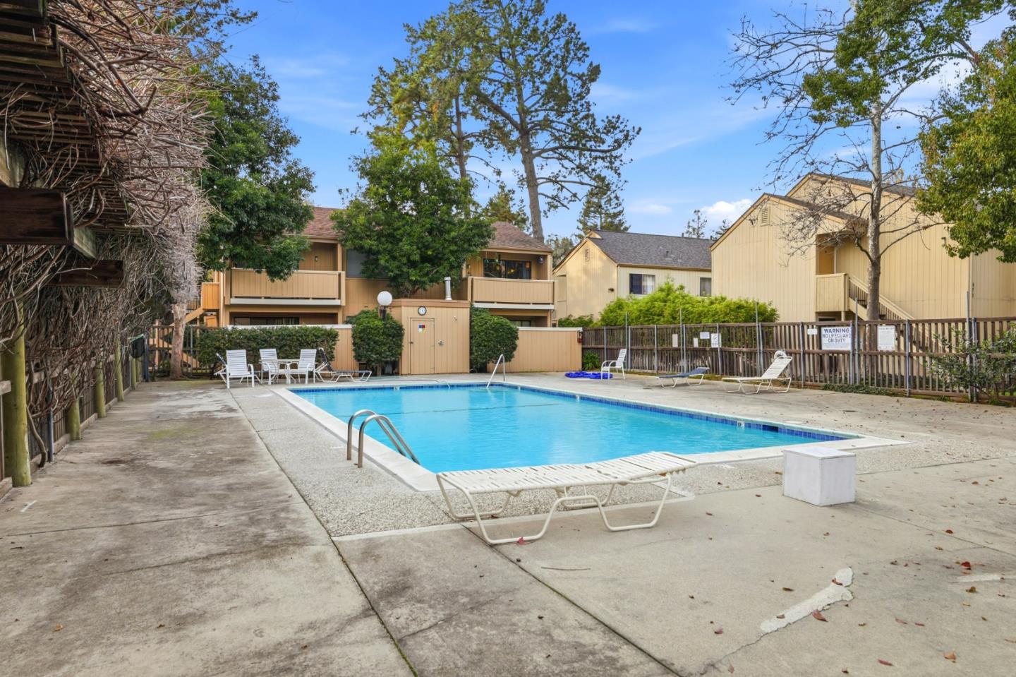 Detail Gallery Image 43 of 67 For 3027 Kaiser Dr #D,  Santa Clara,  CA 95051 - 3 Beds | 2/1 Baths