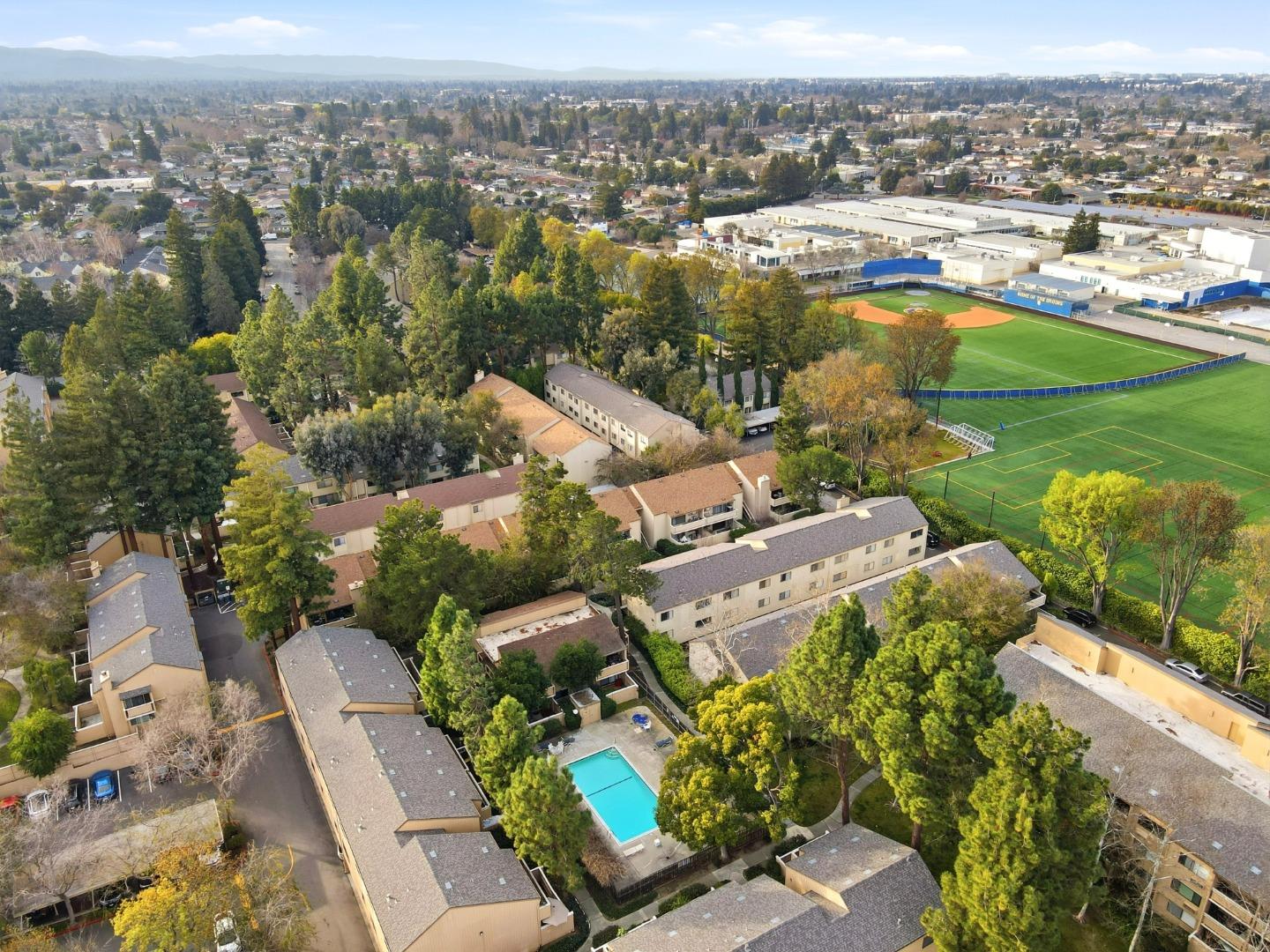 Detail Gallery Image 54 of 67 For 3027 Kaiser Dr #D,  Santa Clara,  CA 95051 - 3 Beds | 2/1 Baths