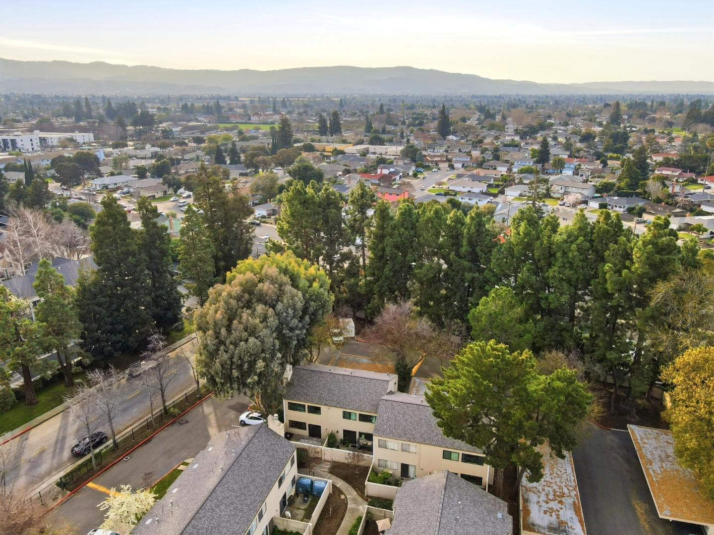 Detail Gallery Image 61 of 67 For 3027 Kaiser Dr #D,  Santa Clara,  CA 95051 - 3 Beds | 2/1 Baths