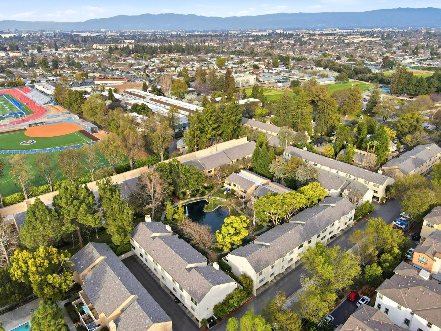 Detail Gallery Image 62 of 67 For 3027 Kaiser Dr #D,  Santa Clara,  CA 95051 - 3 Beds | 2/1 Baths