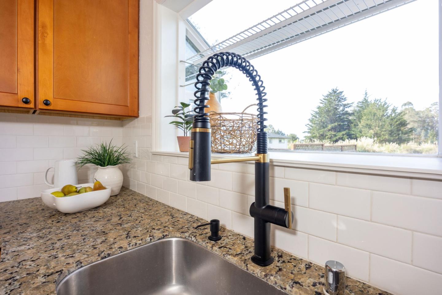 Detail Gallery Image 15 of 57 For 249 Sevilla Ave, El Granada,  CA 94018 - 4 Beds | 2 Baths