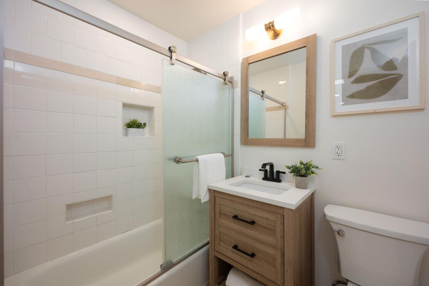 Detail Gallery Image 23 of 57 For 249 Sevilla Ave, El Granada,  CA 94018 - 4 Beds | 2 Baths