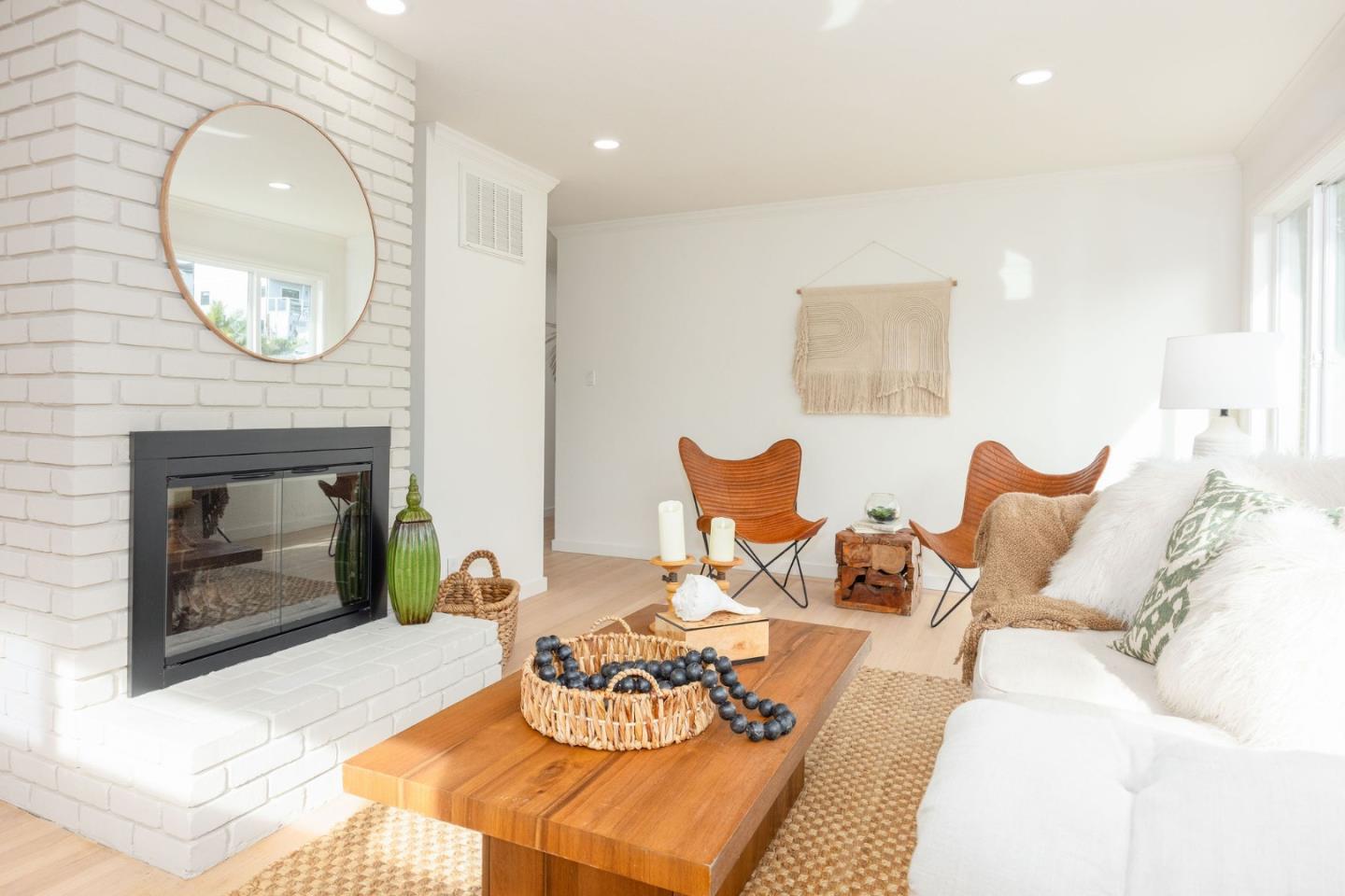 Detail Gallery Image 3 of 57 For 249 Sevilla Ave, El Granada,  CA 94018 - 4 Beds | 2 Baths