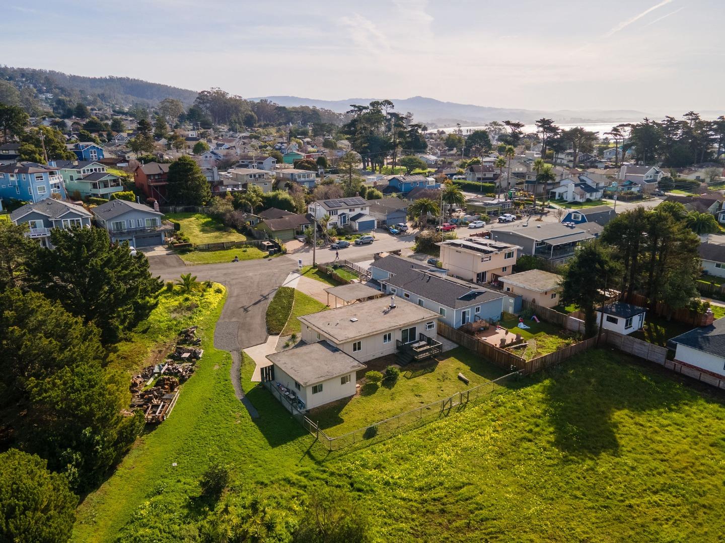 Detail Gallery Image 52 of 57 For 249 Sevilla Ave, El Granada,  CA 94018 - 4 Beds | 2 Baths