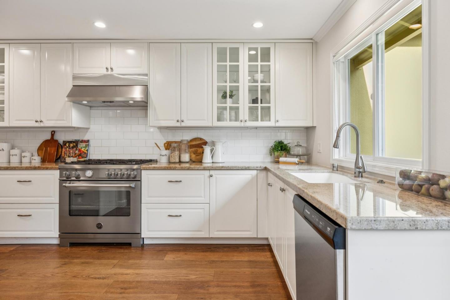 Detail Gallery Image 25 of 98 For 180 Madison Ave, San Bruno,  CA 94066 - 4 Beds | 3 Baths