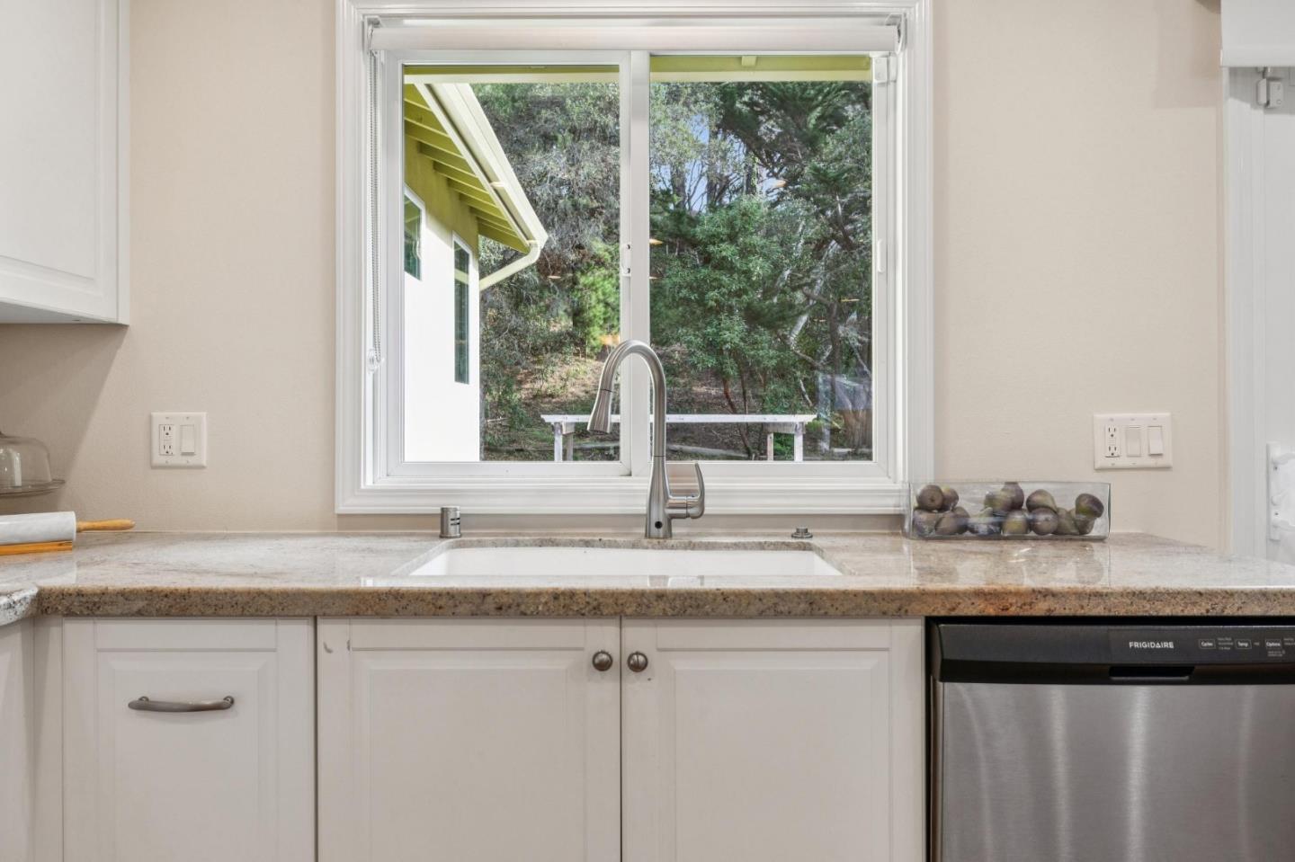 Detail Gallery Image 27 of 98 For 180 Madison Ave, San Bruno,  CA 94066 - 4 Beds | 3 Baths