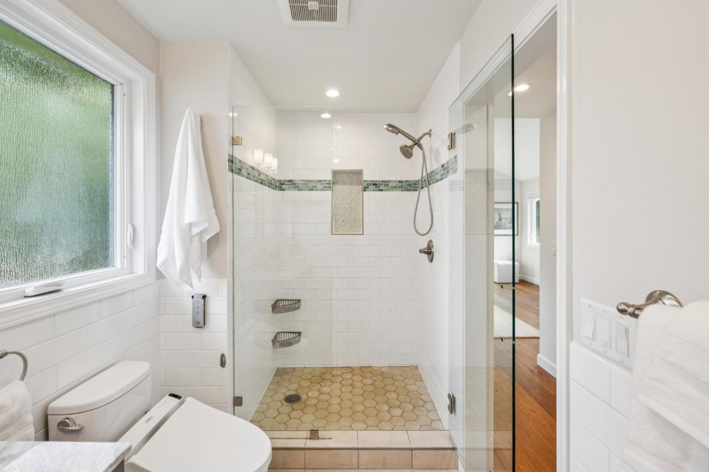 Detail Gallery Image 49 of 98 For 180 Madison Ave, San Bruno,  CA 94066 - 4 Beds | 3 Baths