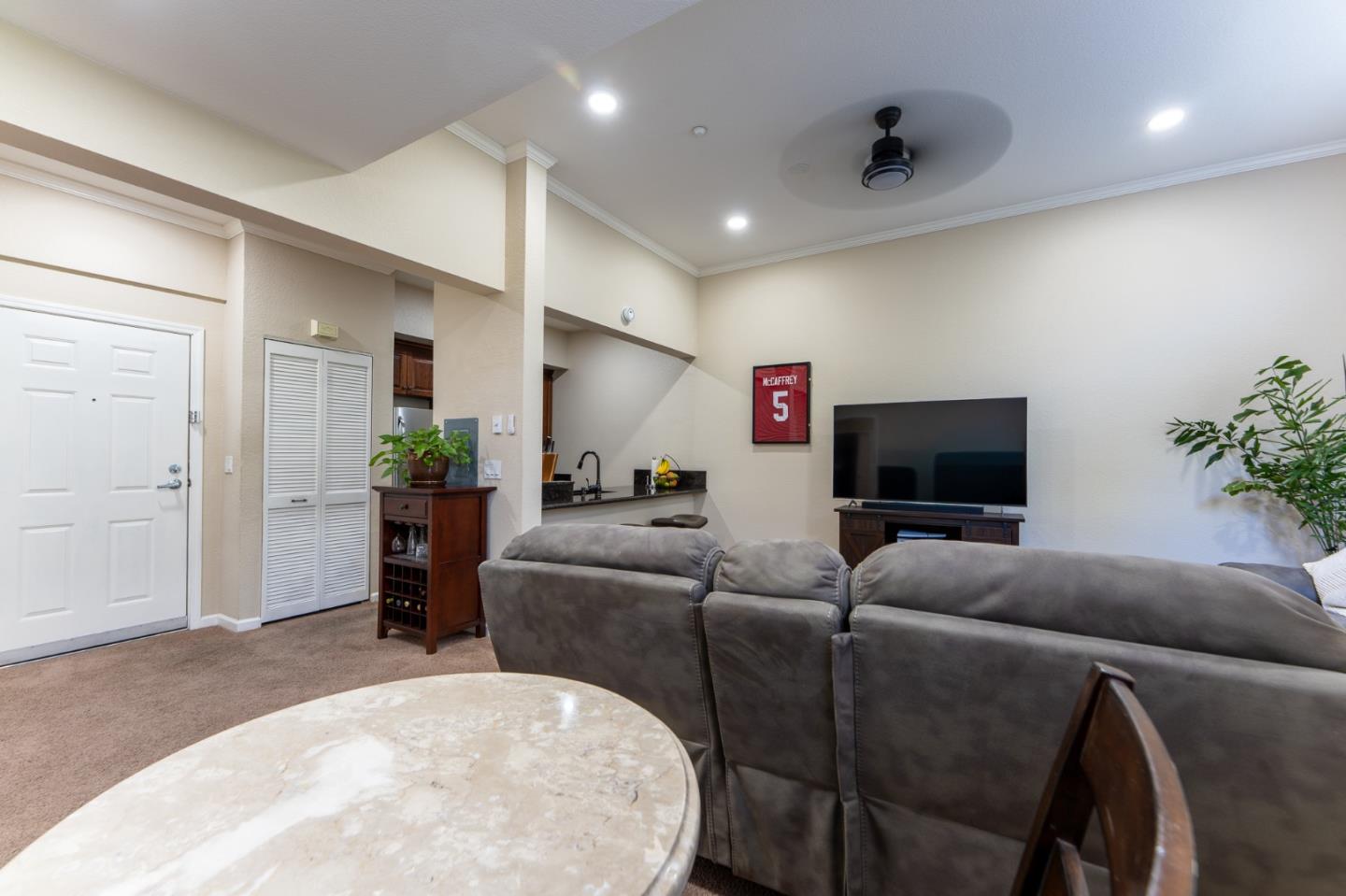 Detail Gallery Image 10 of 15 For 516 Martha St #202,  San Jose,  CA 95112 - 1 Beds | 1 Baths