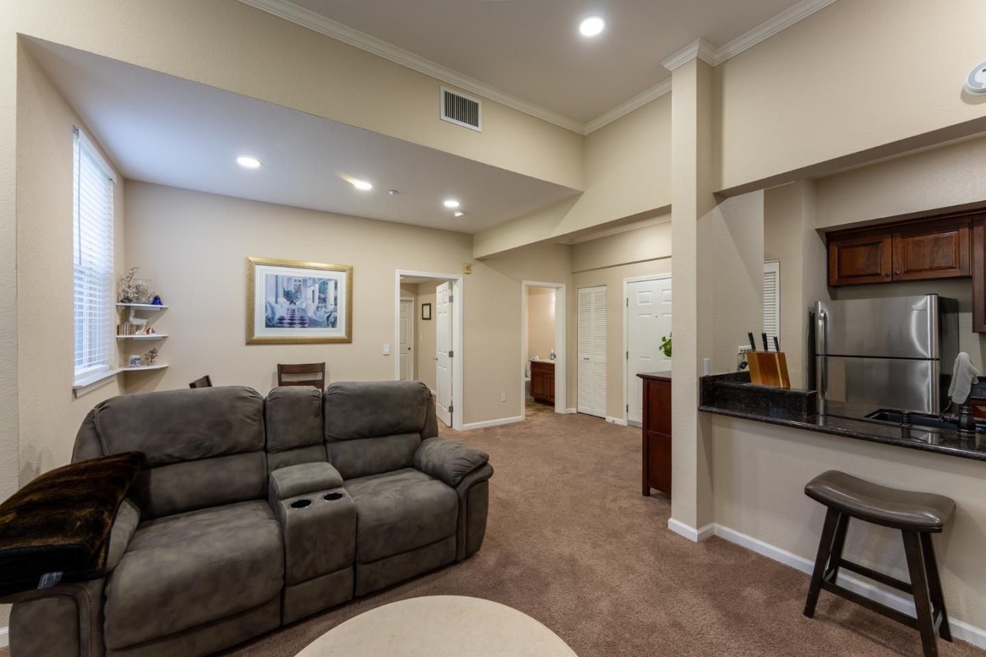 Detail Gallery Image 4 of 15 For 516 Martha St #202,  San Jose,  CA 95112 - 1 Beds | 1 Baths