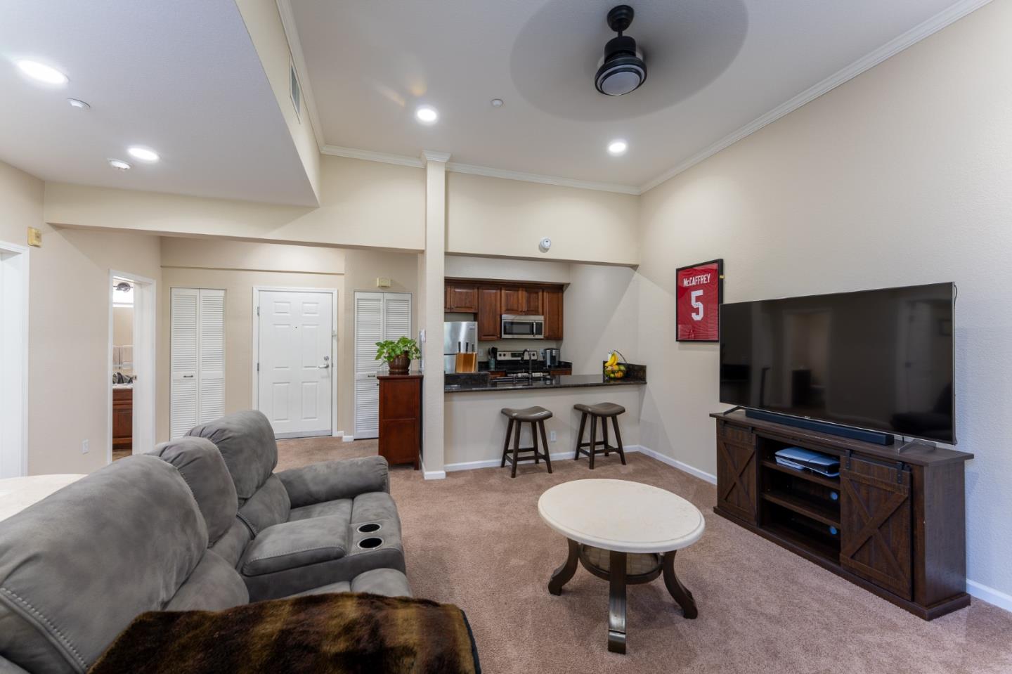 Detail Gallery Image 5 of 15 For 516 Martha St #202,  San Jose,  CA 95112 - 1 Beds | 1 Baths