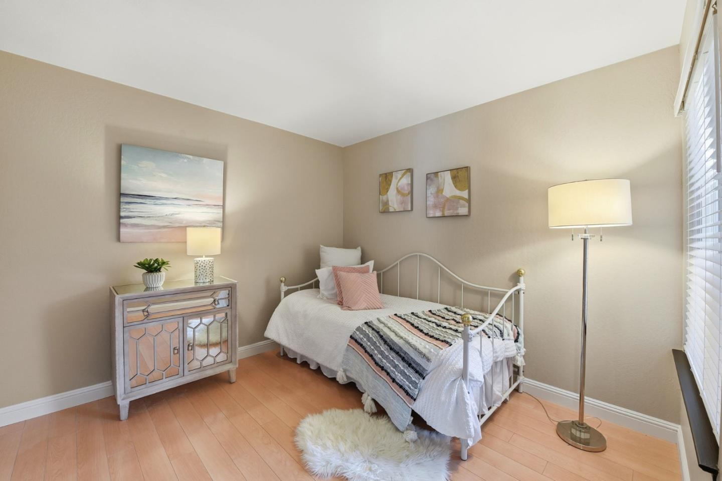 Detail Gallery Image 18 of 35 For 1116 Strayer Dr, San Jose,  CA 95129 - 2 Beds | 2 Baths