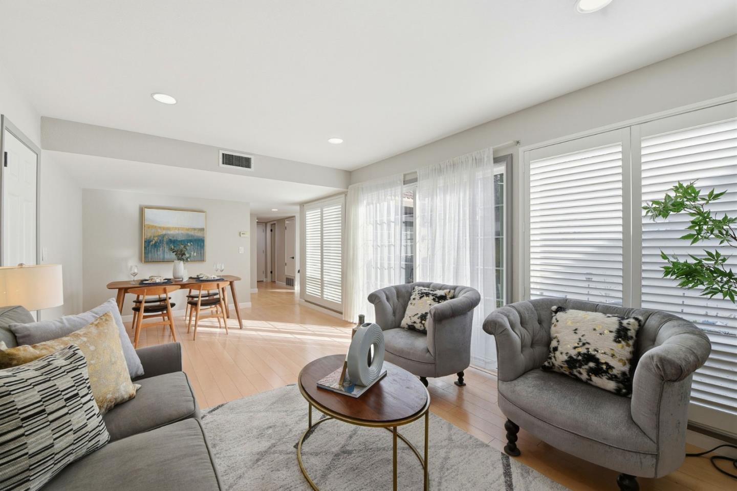 Detail Gallery Image 7 of 35 For 1116 Strayer Dr, San Jose,  CA 95129 - 2 Beds | 2 Baths