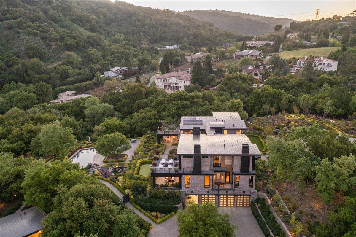 Detail Gallery Image 107 of 200 For 20078 Goetting Ct, Saratoga,  CA 95070 - 6 Beds | 7/4 Baths