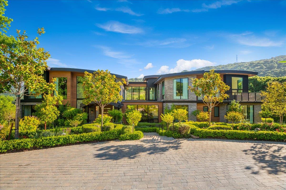 Detail Gallery Image 11 of 200 For 20078 Goetting Ct, Saratoga,  CA 95070 - 6 Beds | 7/4 Baths