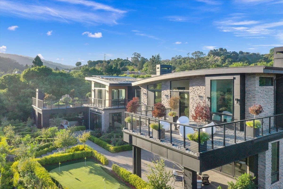 Detail Gallery Image 138 of 200 For 20078 Goetting Ct, Saratoga,  CA 95070 - 6 Beds | 7/4 Baths