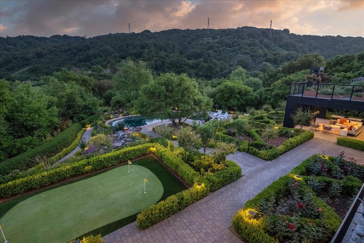 Detail Gallery Image 140 of 200 For 20078 Goetting Ct, Saratoga,  CA 95070 - 6 Beds | 7/4 Baths