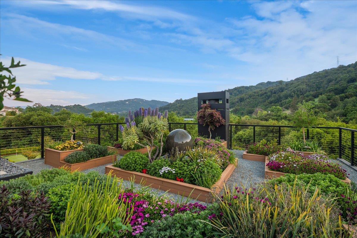 Detail Gallery Image 148 of 200 For 20078 Goetting Ct, Saratoga,  CA 95070 - 6 Beds | 7/4 Baths