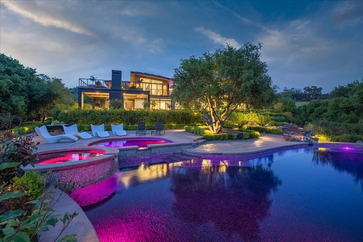 Detail Gallery Image 171 of 200 For 20078 Goetting Ct, Saratoga,  CA 95070 - 6 Beds | 7/4 Baths