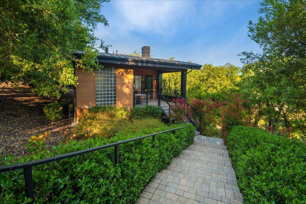 Detail Gallery Image 175 of 200 For 20078 Goetting Ct, Saratoga,  CA 95070 - 6 Beds | 7/4 Baths