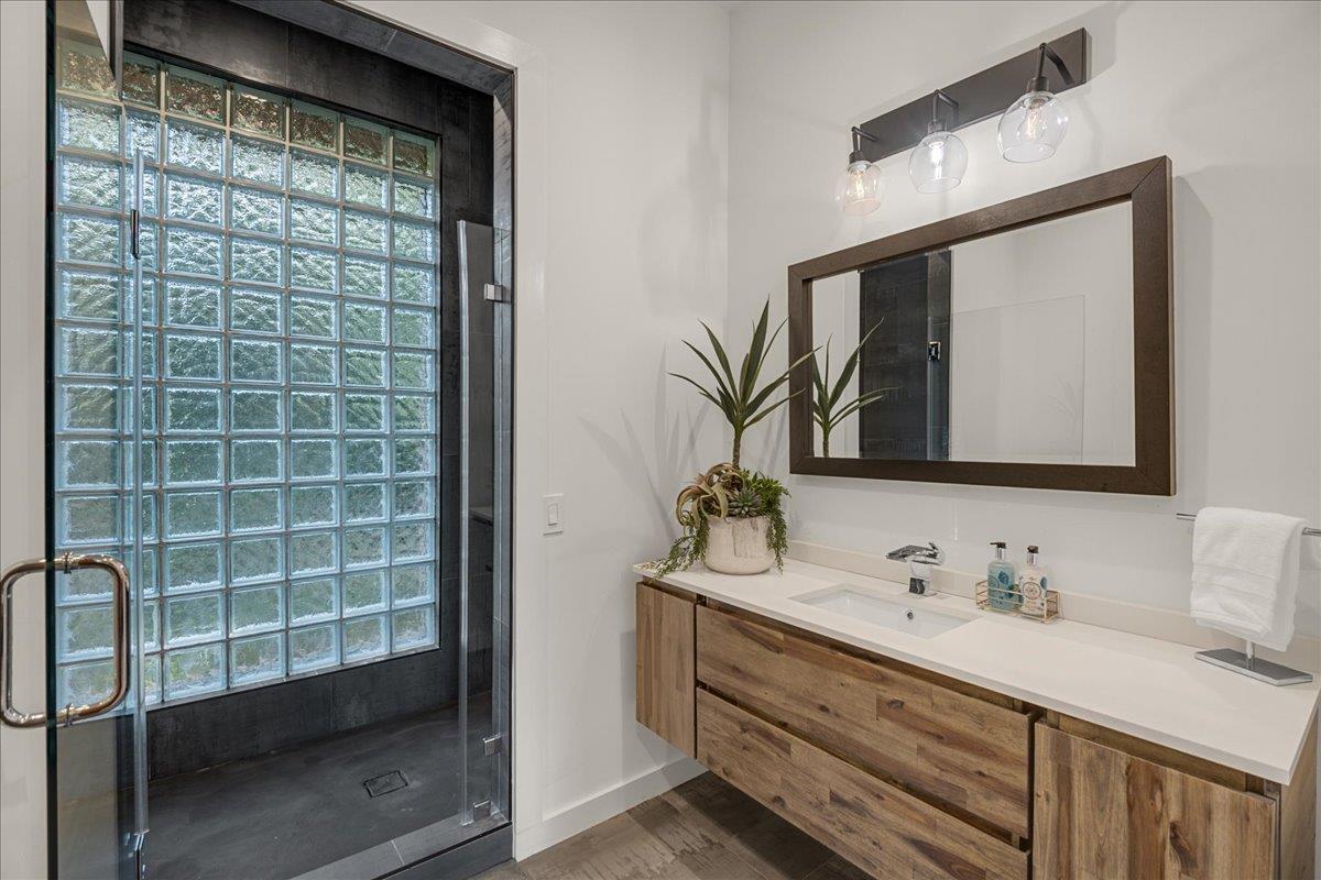 Detail Gallery Image 184 of 200 For 20078 Goetting Ct, Saratoga,  CA 95070 - 6 Beds | 7/4 Baths