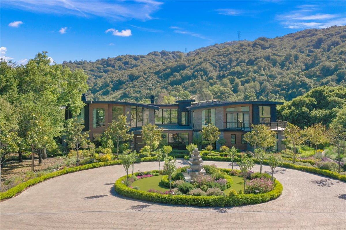 Detail Gallery Image 39 of 200 For 20078 Goetting Ct, Saratoga,  CA 95070 - 6 Beds | 7/4 Baths