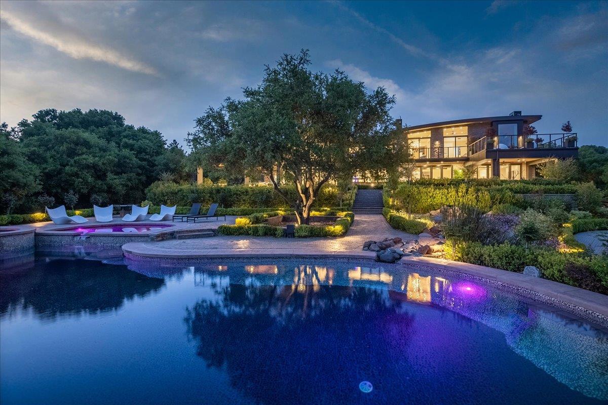 Detail Gallery Image 4 of 200 For 20078 Goetting Ct, Saratoga,  CA 95070 - 6 Beds | 7/4 Baths