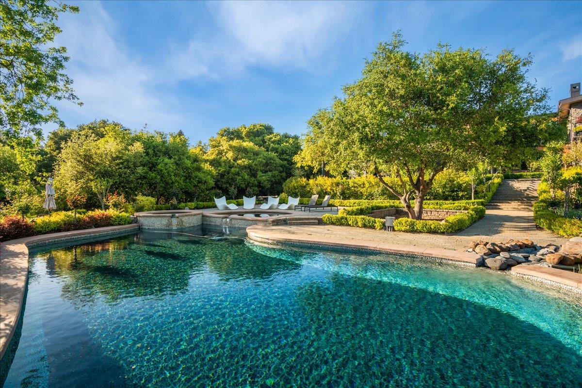 Detail Gallery Image 6 of 200 For 20078 Goetting Ct, Saratoga,  CA 95070 - 6 Beds | 7/4 Baths