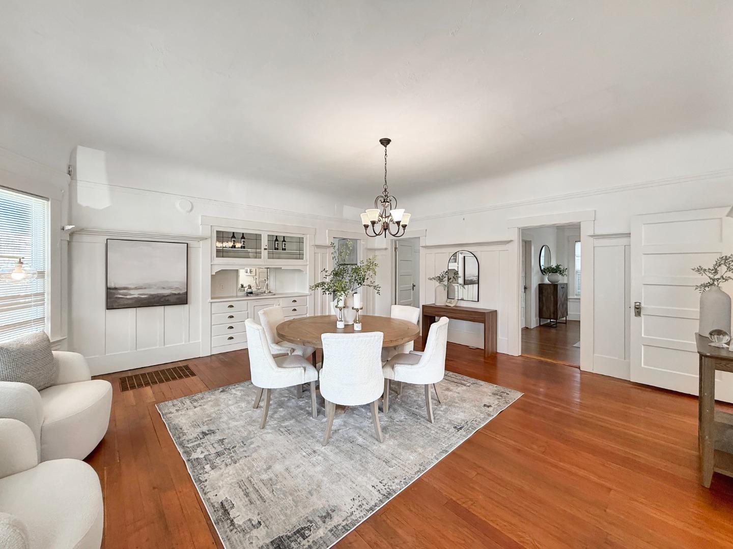 Detail Gallery Image 13 of 61 For 305 E Empire St, San Jose,  CA 95112 - 4 Beds | 2 Baths