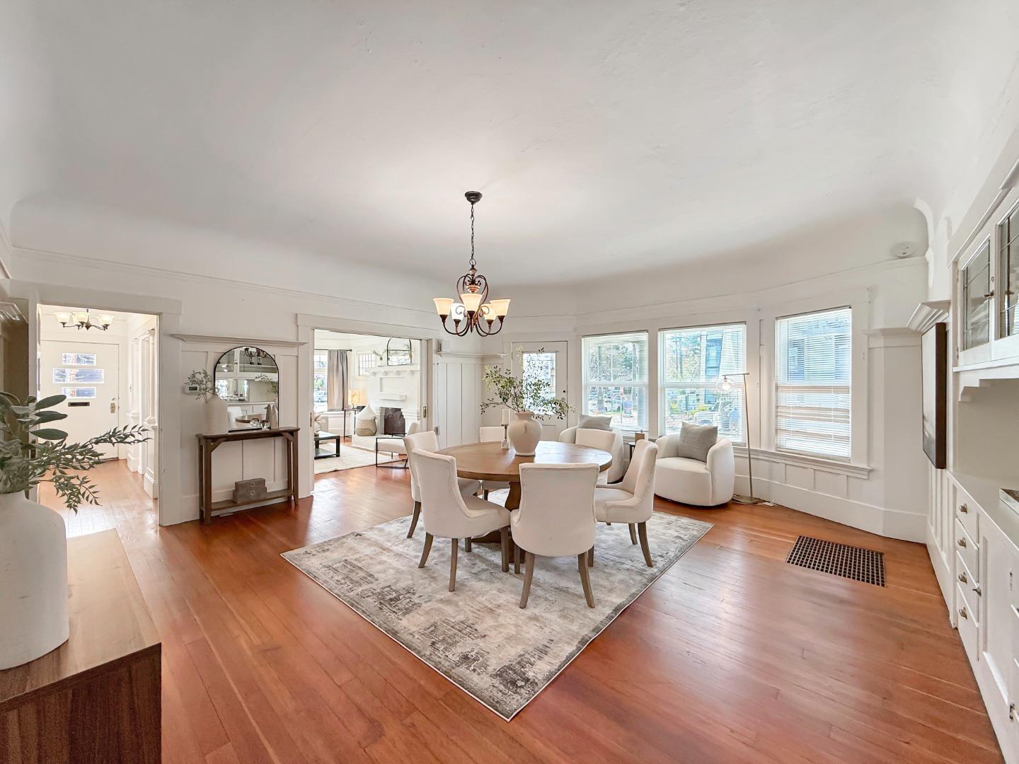 Detail Gallery Image 15 of 61 For 305 E Empire St, San Jose,  CA 95112 - 4 Beds | 2 Baths