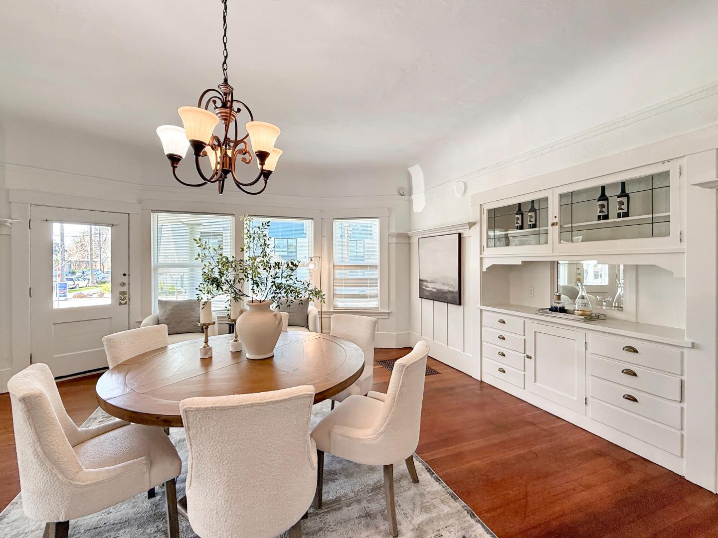 Detail Gallery Image 16 of 61 For 305 E Empire St, San Jose,  CA 95112 - 4 Beds | 2 Baths