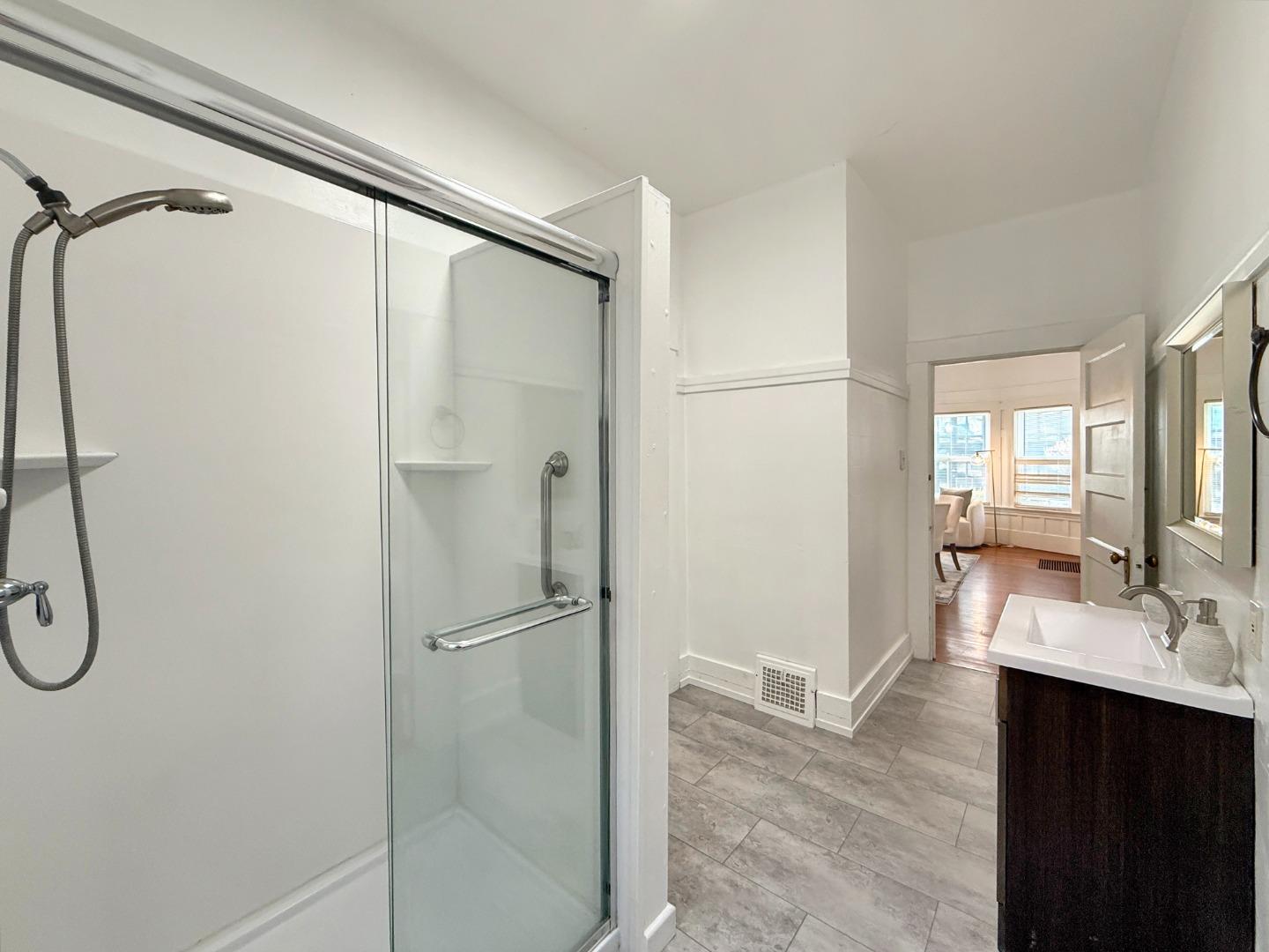 Detail Gallery Image 30 of 61 For 305 E Empire St, San Jose,  CA 95112 - 4 Beds | 2 Baths