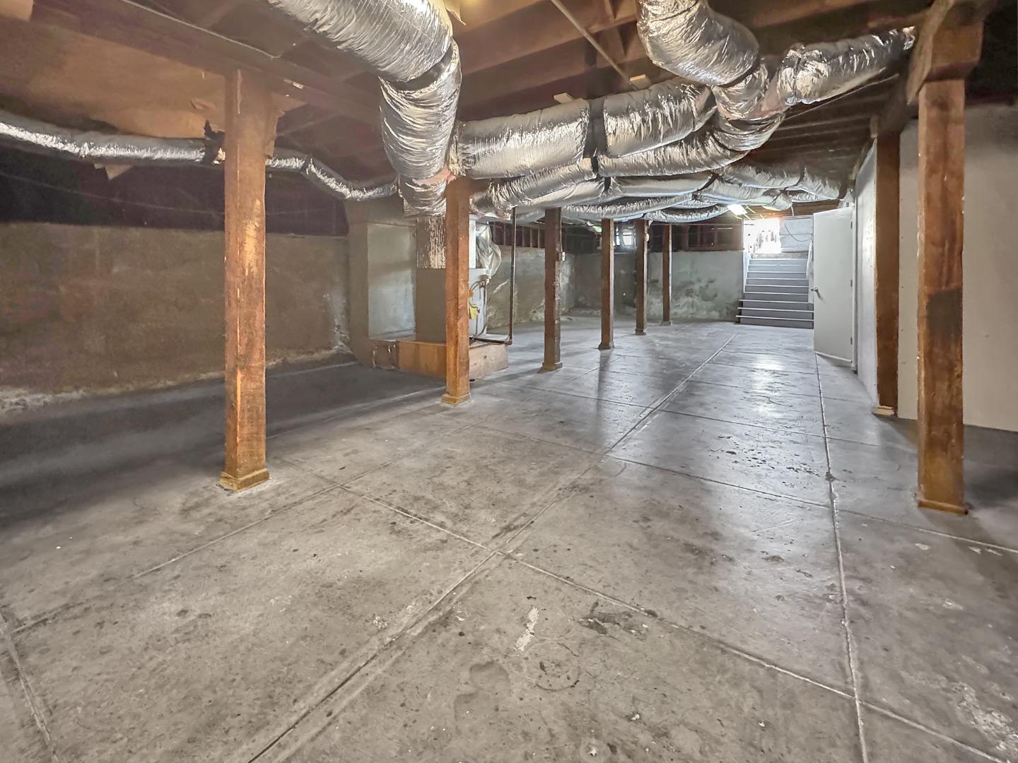 Detail Gallery Image 47 of 61 For 305 E Empire St, San Jose,  CA 95112 - 4 Beds | 2 Baths