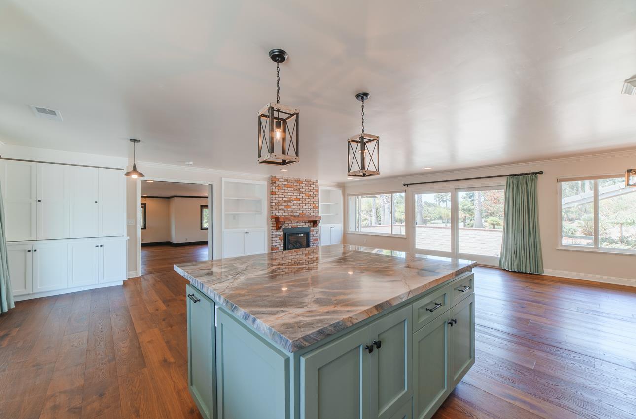 Detail Gallery Image 27 of 80 For 22125 Ranchito Dr, Salinas,  CA 93908 - 4 Beds | 2/1 Baths