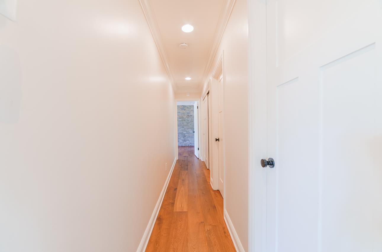 Detail Gallery Image 32 of 80 For 22125 Ranchito Dr, Salinas,  CA 93908 - 4 Beds | 2/1 Baths