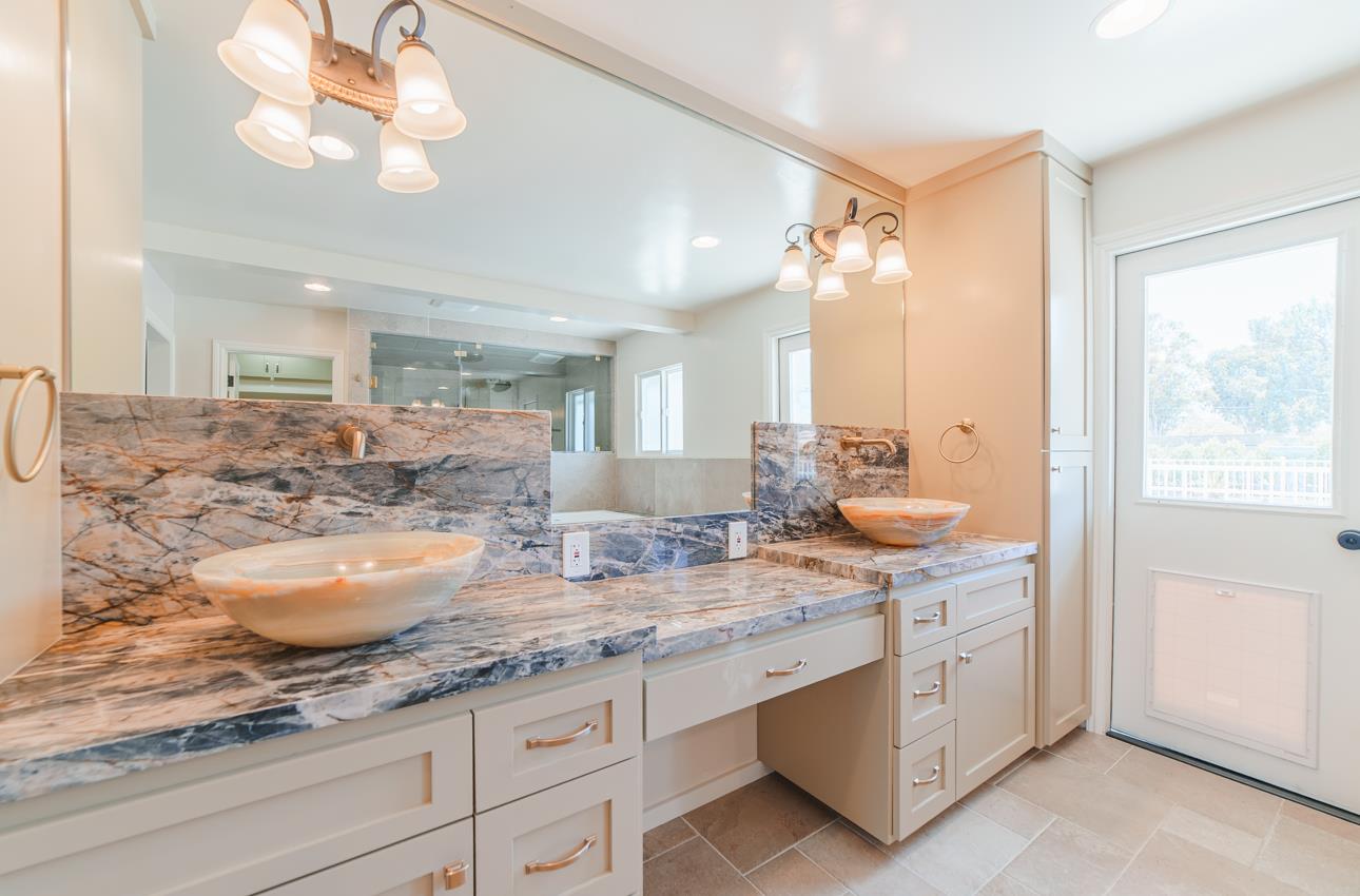 Detail Gallery Image 36 of 80 For 22125 Ranchito Dr, Salinas,  CA 93908 - 4 Beds | 2/1 Baths