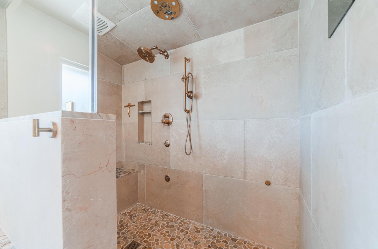 Detail Gallery Image 39 of 80 For 22125 Ranchito Dr, Salinas,  CA 93908 - 4 Beds | 2/1 Baths