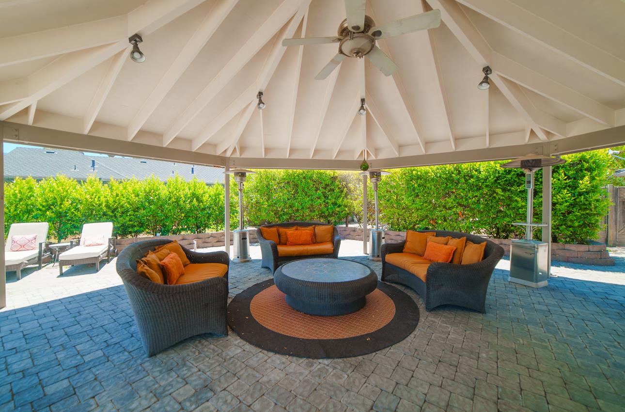 Detail Gallery Image 55 of 80 For 22125 Ranchito Dr, Salinas,  CA 93908 - 4 Beds | 2/1 Baths