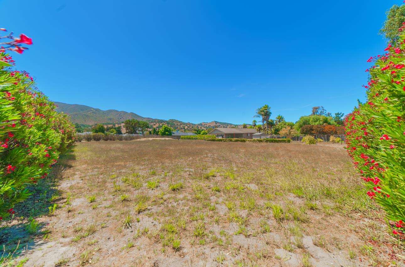 Detail Gallery Image 67 of 80 For 22125 Ranchito Dr, Salinas,  CA 93908 - 4 Beds | 2/1 Baths