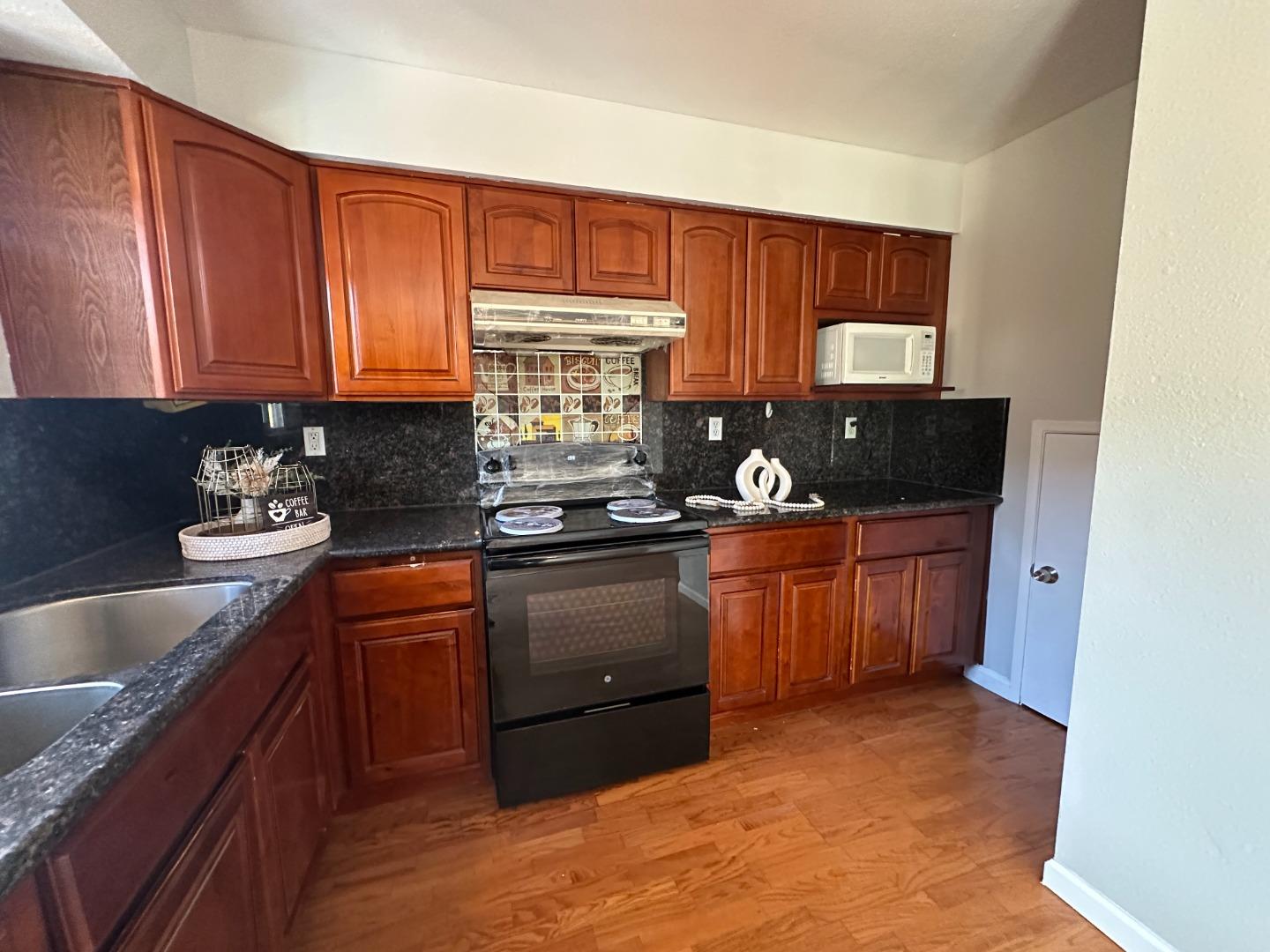 Photo #7: ML82033304 Listing: Photo #7