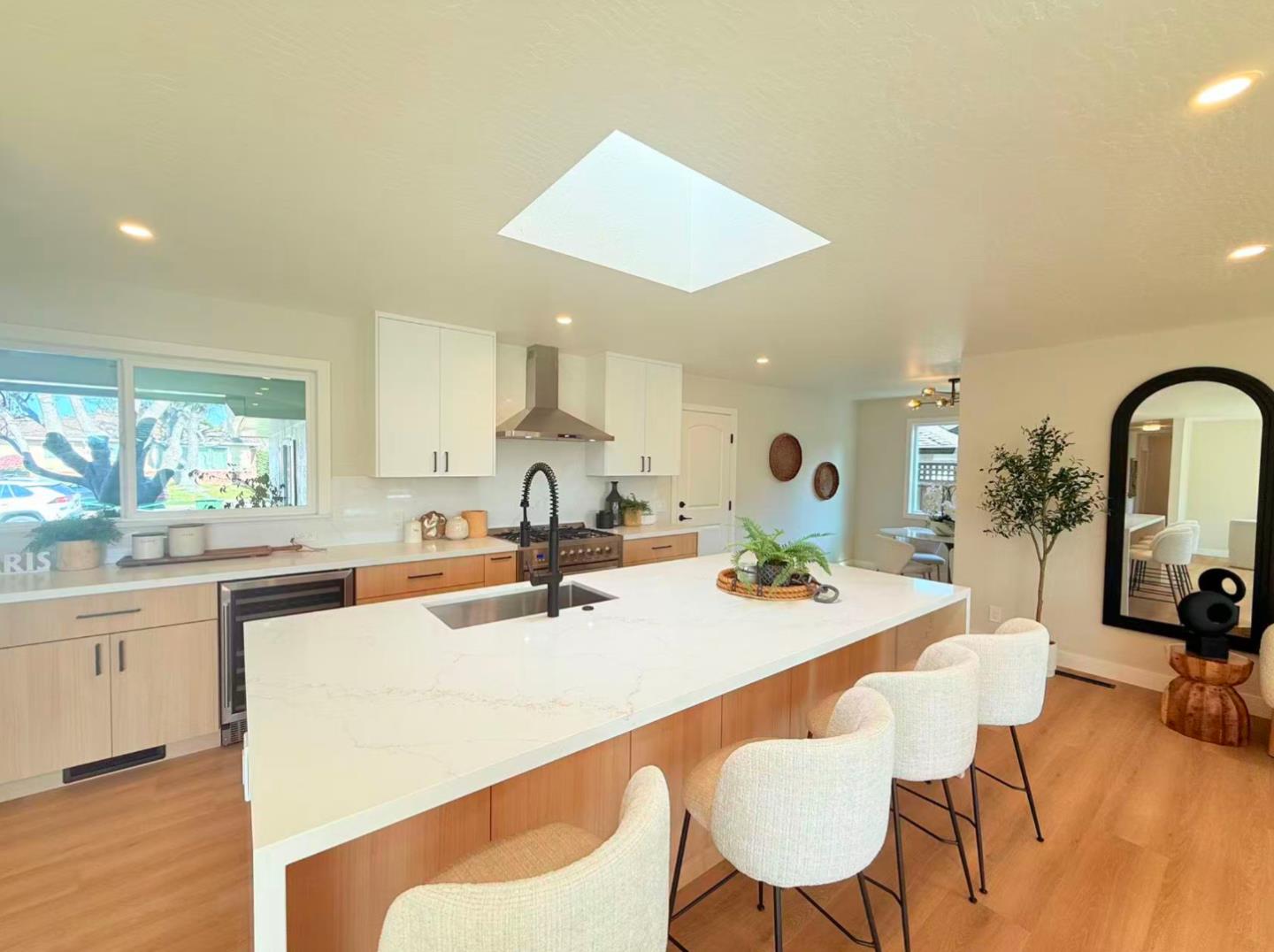 Detail Gallery Image 4 of 9 For 38353 Farwell Dr, Fremont,  CA 94536 - 4 Beds | 2 Baths