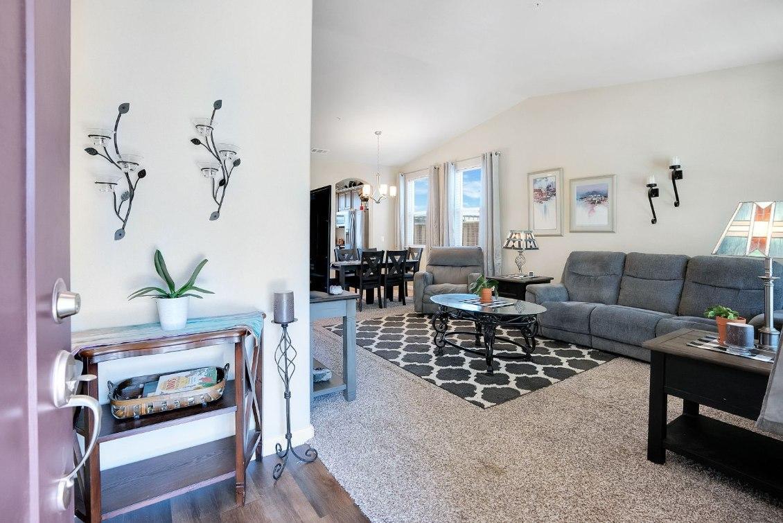 Detail Gallery Image 3 of 13 For 716 Spreckels Rd, King City,  CA 93930 - 4 Beds | 2 Baths