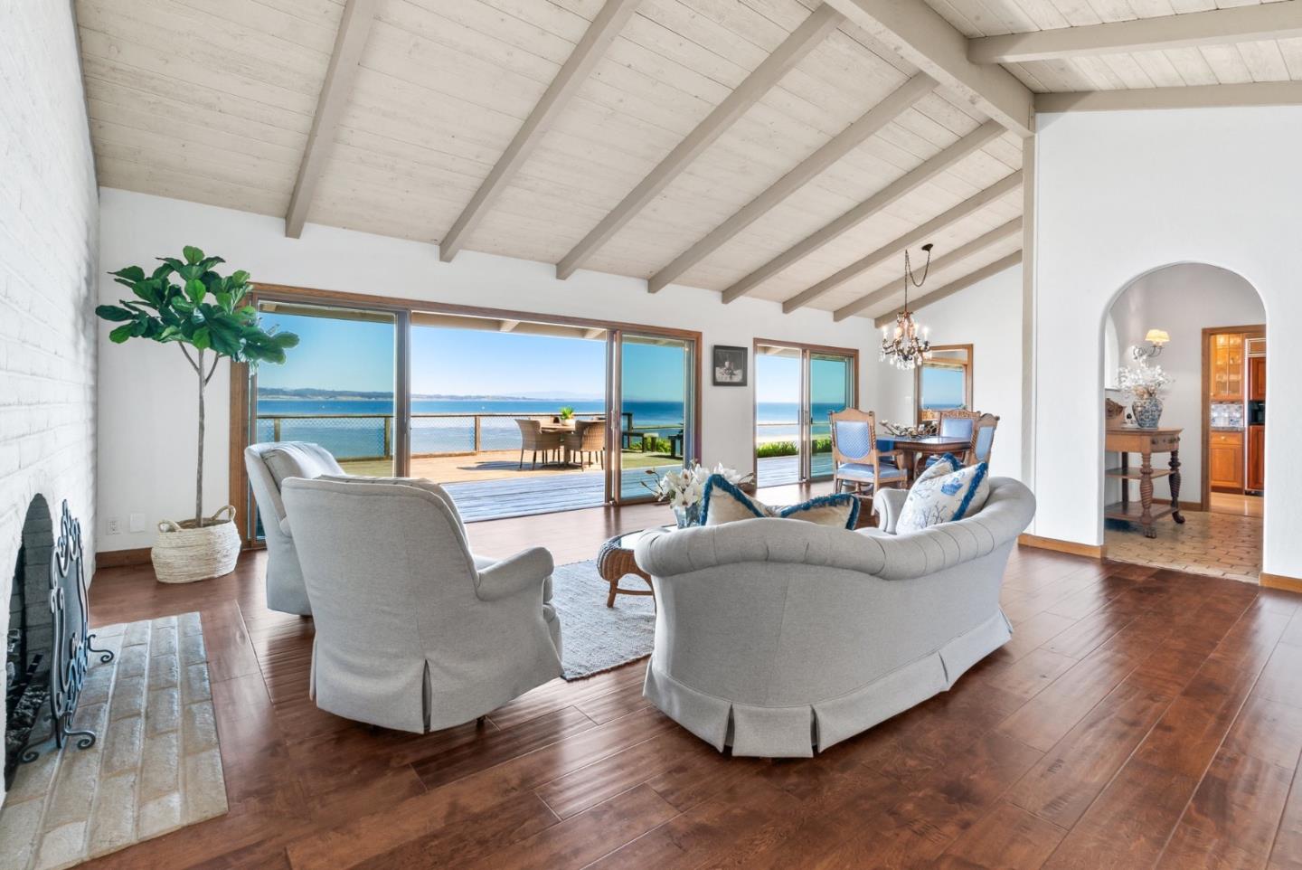 Detail Gallery Image 16 of 48 For 4250 Opal Cliff Dr, Santa Cruz,  CA 95062 - 4 Beds | 2/1 Baths