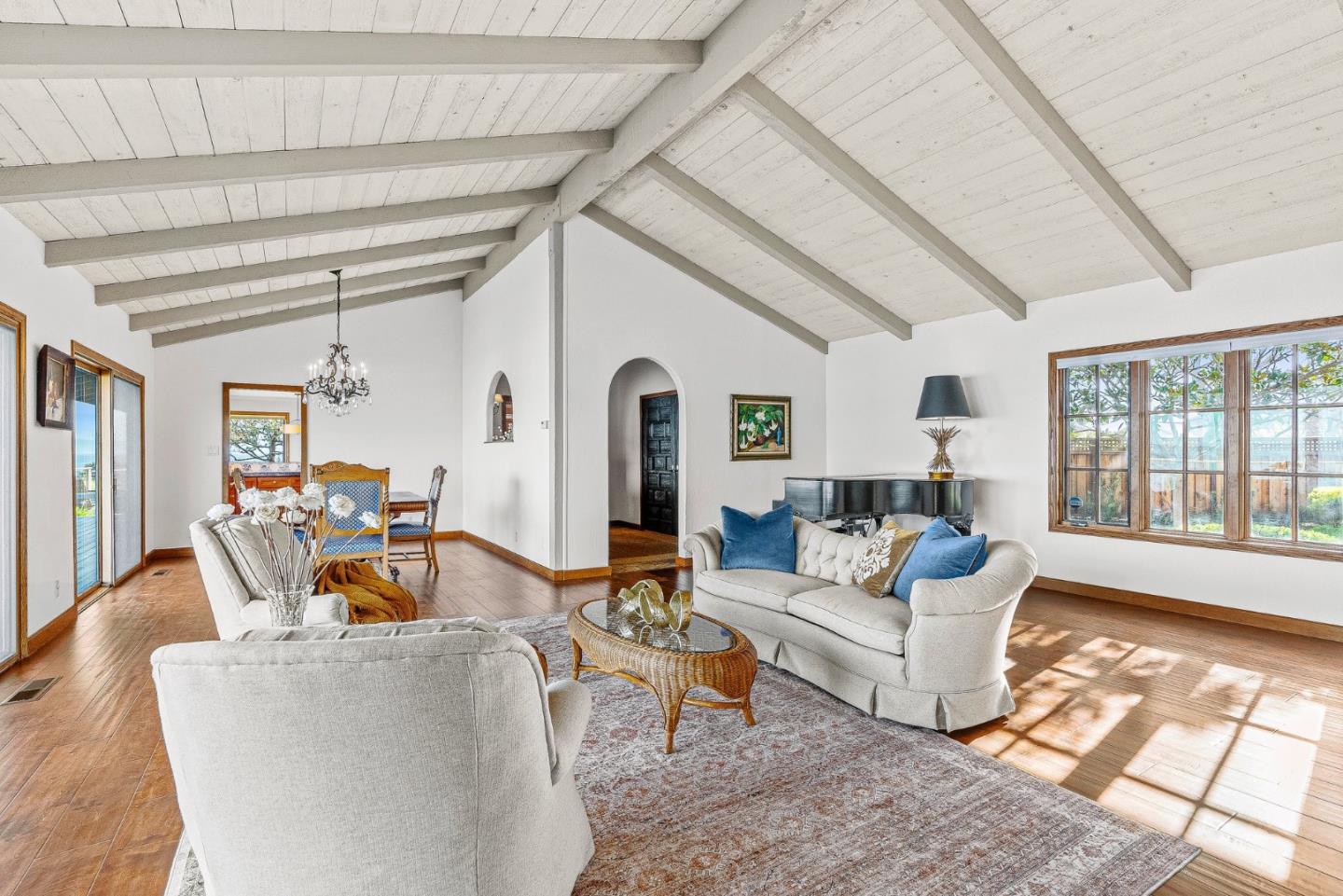 Detail Gallery Image 17 of 48 For 4250 Opal Cliff Dr, Santa Cruz,  CA 95062 - 4 Beds | 2/1 Baths