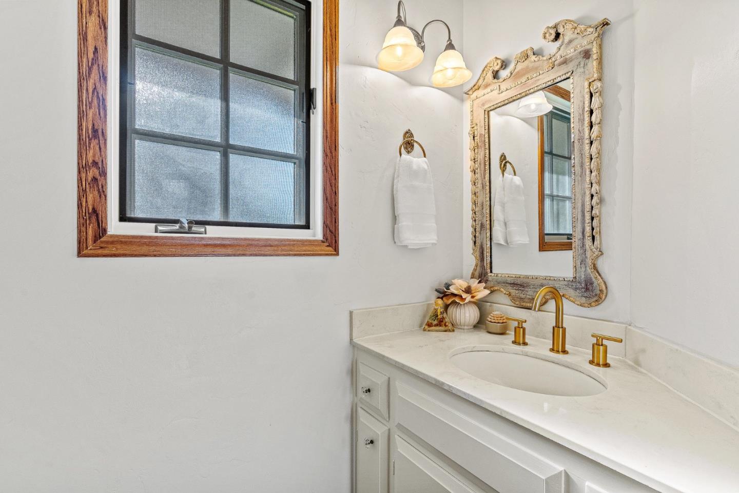 Detail Gallery Image 30 of 48 For 4250 Opal Cliff Dr, Santa Cruz,  CA 95062 - 4 Beds | 2/1 Baths