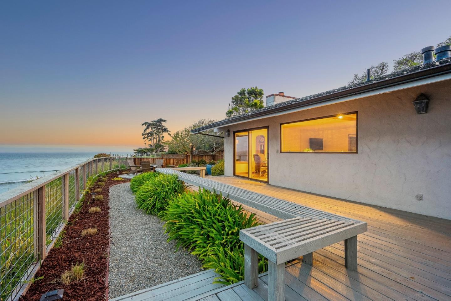 Detail Gallery Image 43 of 48 For 4250 Opal Cliff Dr, Santa Cruz,  CA 95062 - 4 Beds | 2/1 Baths