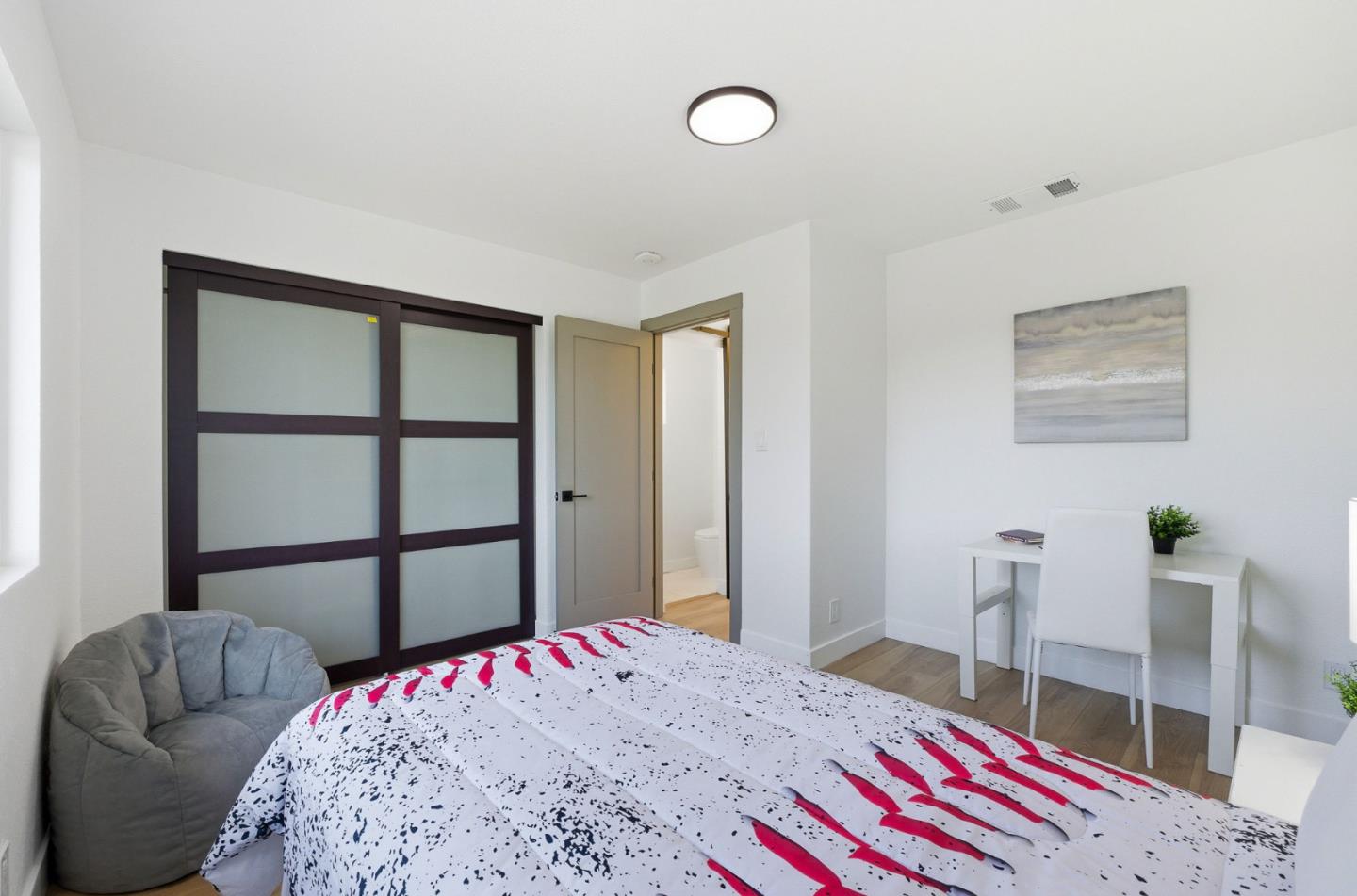 Detail Gallery Image 25 of 33 For 1201 Prescott Ave, Sunnyvale,  CA 94089 - 4 Beds | 2/1 Baths