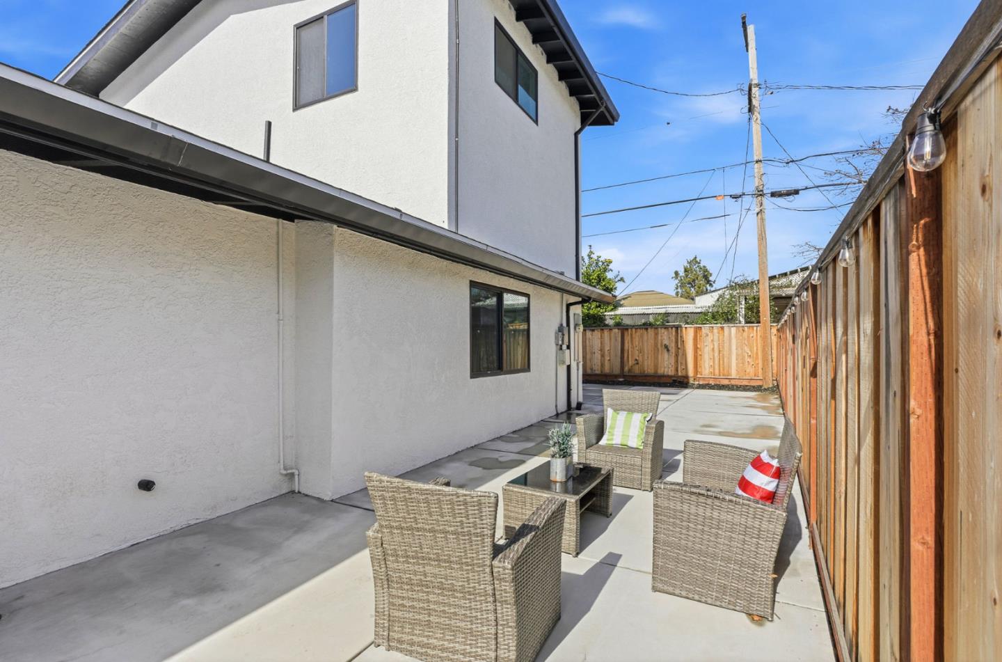 Detail Gallery Image 28 of 33 For 1201 Prescott Ave, Sunnyvale,  CA 94089 - 4 Beds | 2/1 Baths