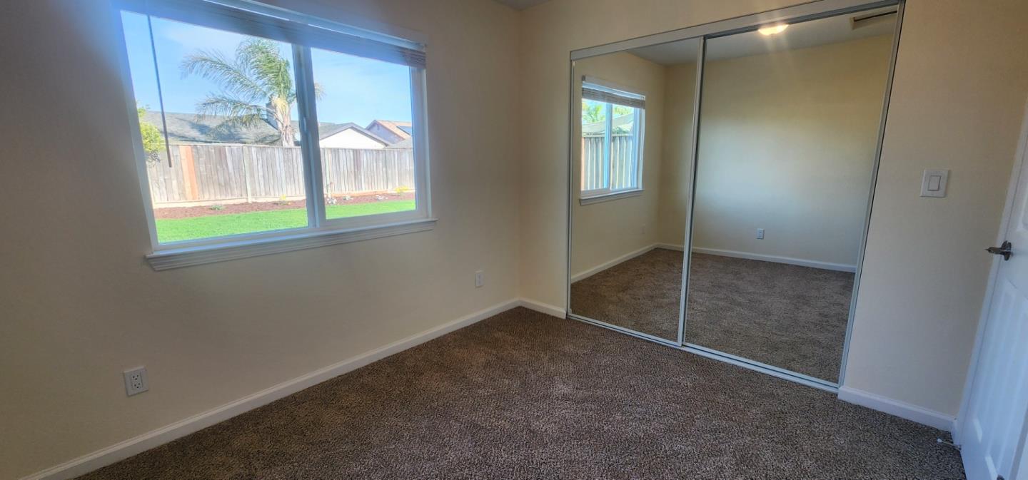 Detail Gallery Image 11 of 18 For 1206 Morris Ave, Greenfield,  CA 93927 - 5 Beds | 2 Baths