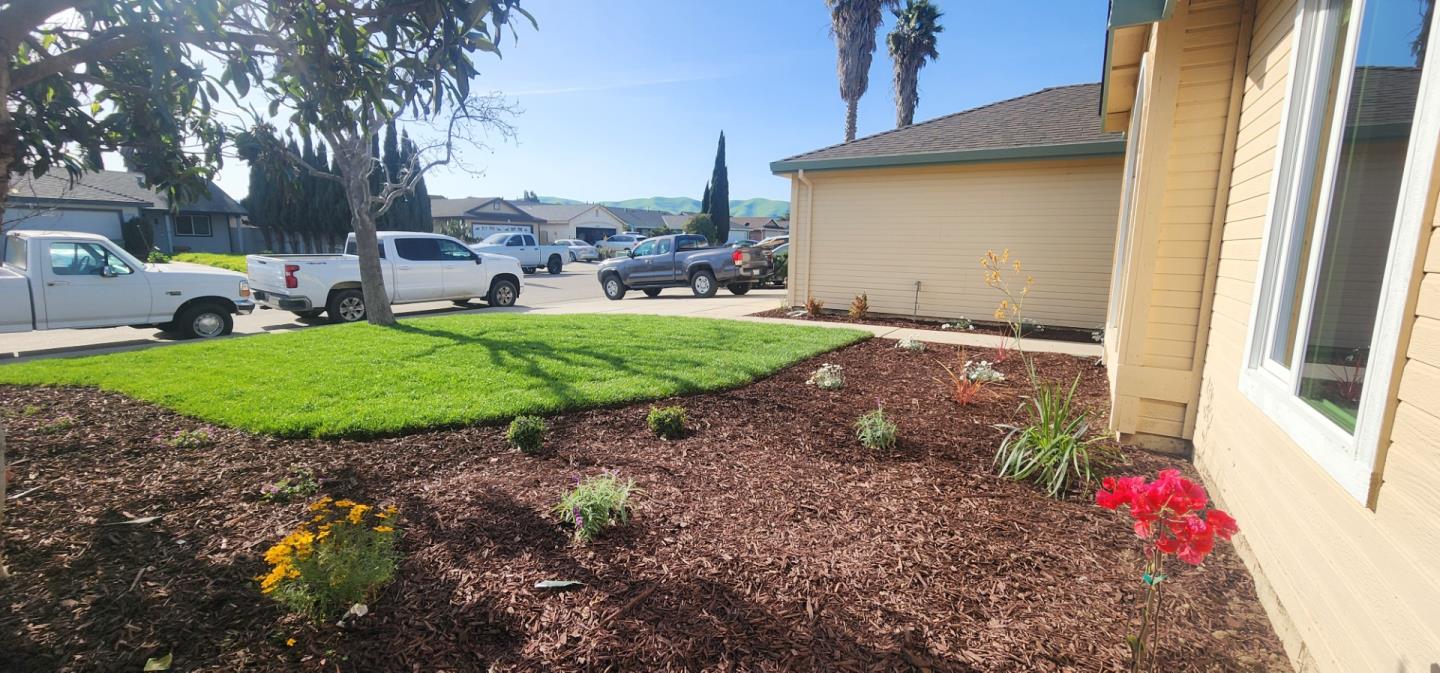 Detail Gallery Image 4 of 18 For 1206 Morris Ave, Greenfield,  CA 93927 - 5 Beds | 2 Baths